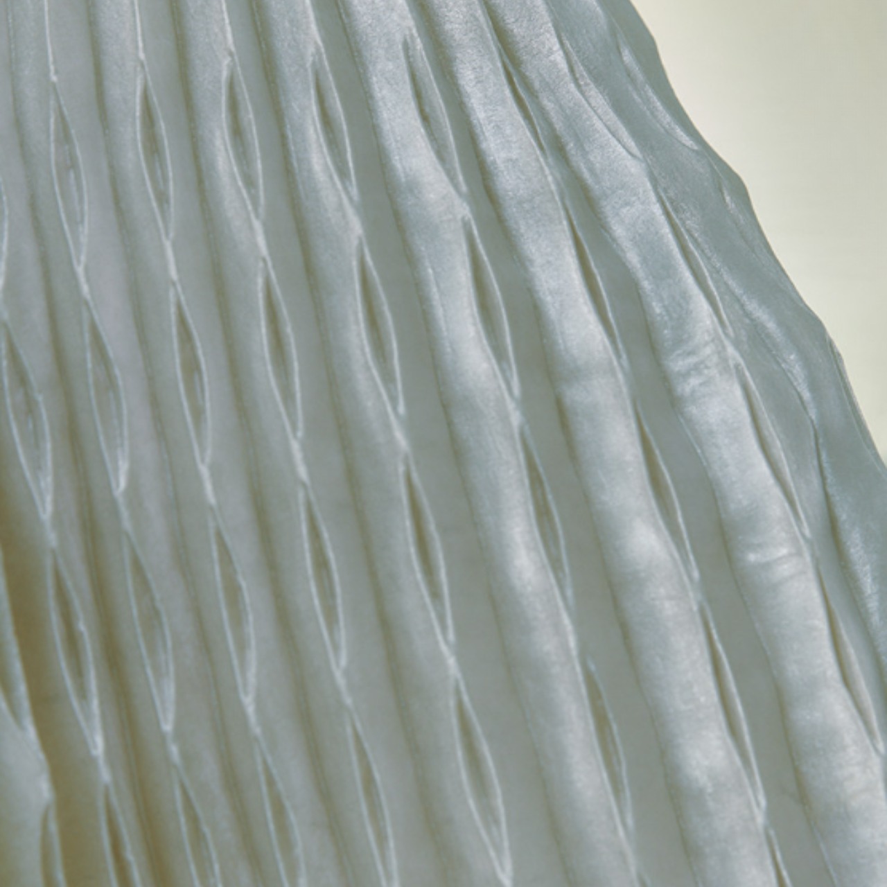 Satiné Pleated Midi Skirt F0557