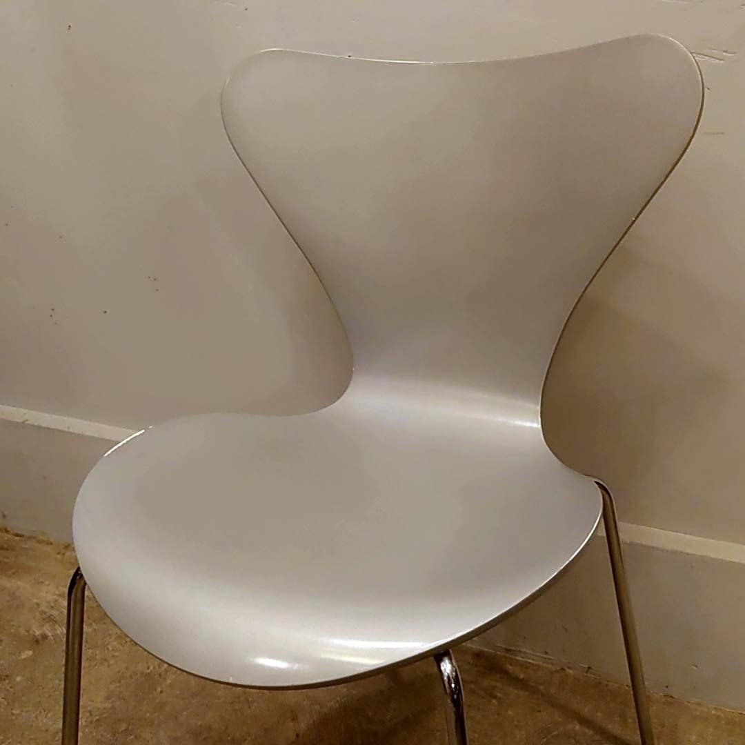 デンマーク Fritz Hansen/フリッツハンセン セブンチェア シルバー