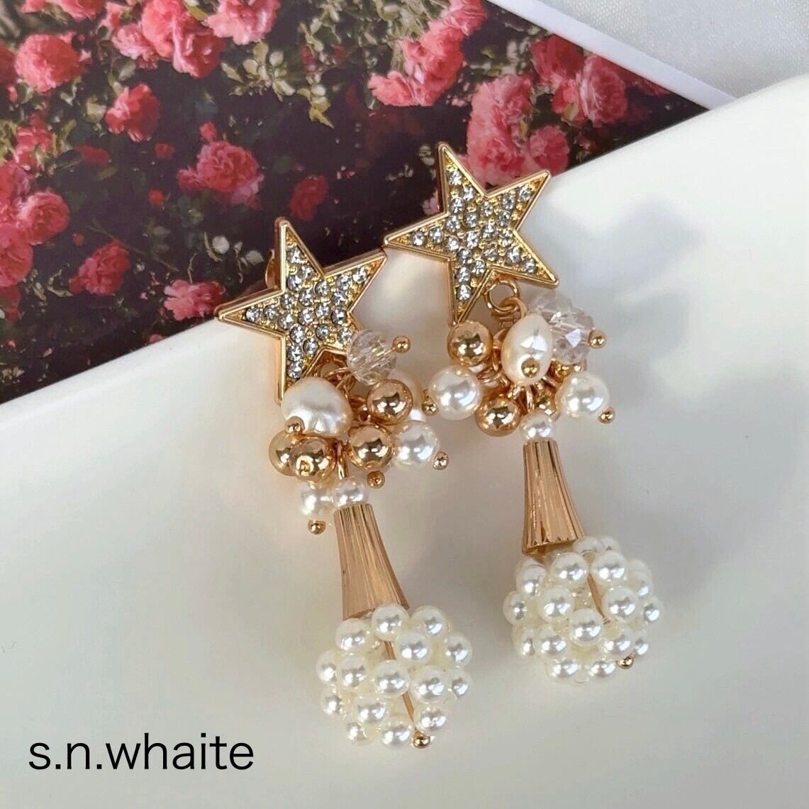 大ぶり 冬 星 パールボール ピアス 】 クリスマスピアス パールボール