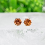 インペリアルトパーズ・ピアス　6mm（1ペア）