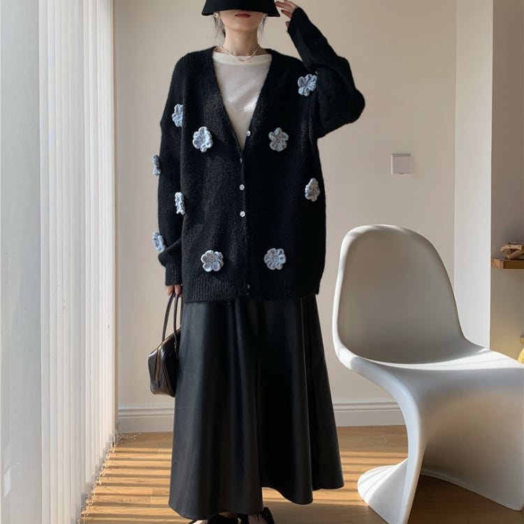 立体フラワーモチーフVネックゆったりカーディガン R30054