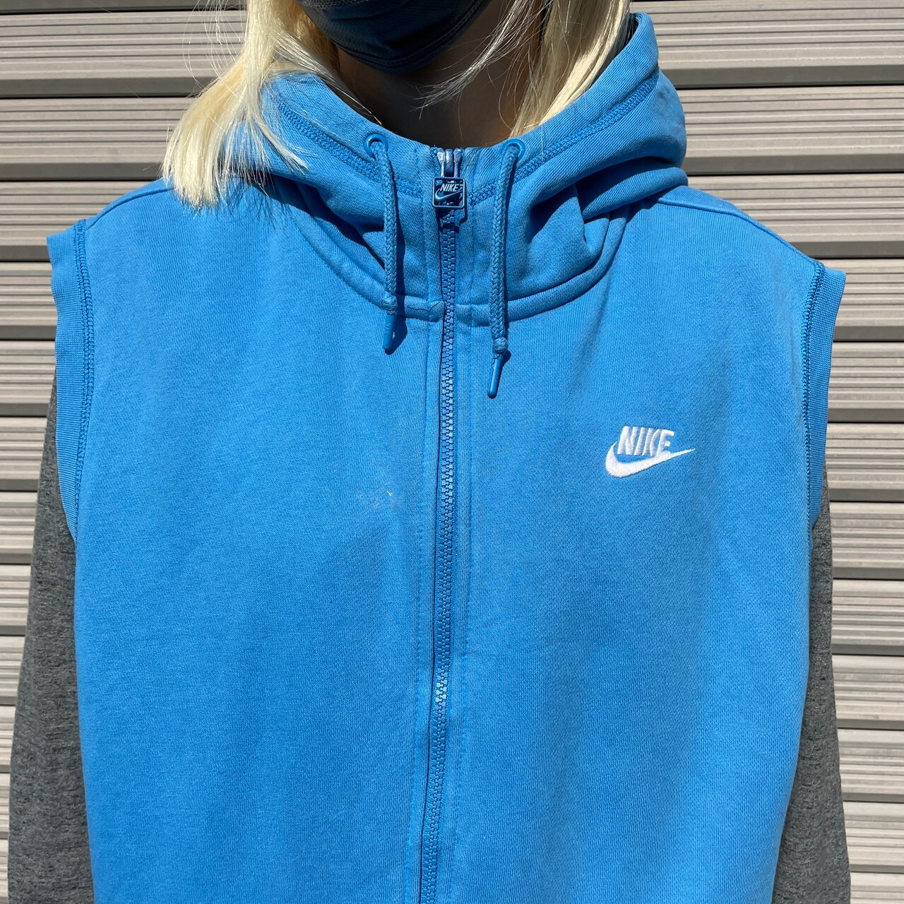 NIKE ナイキ スウォッシュ ワンポイントロゴ 刺繍 フルジップフード 