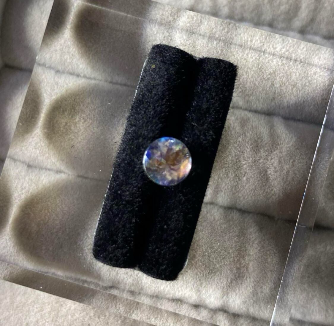 レインボームーンストーン0.735ct 宝石ルース レインボームーンストーン0.735ct 宝石ルース