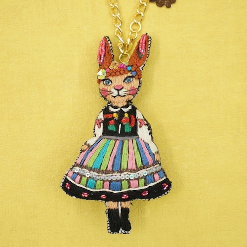 刺繍バッグチャームブローチ Folkloreanimals Rabbit