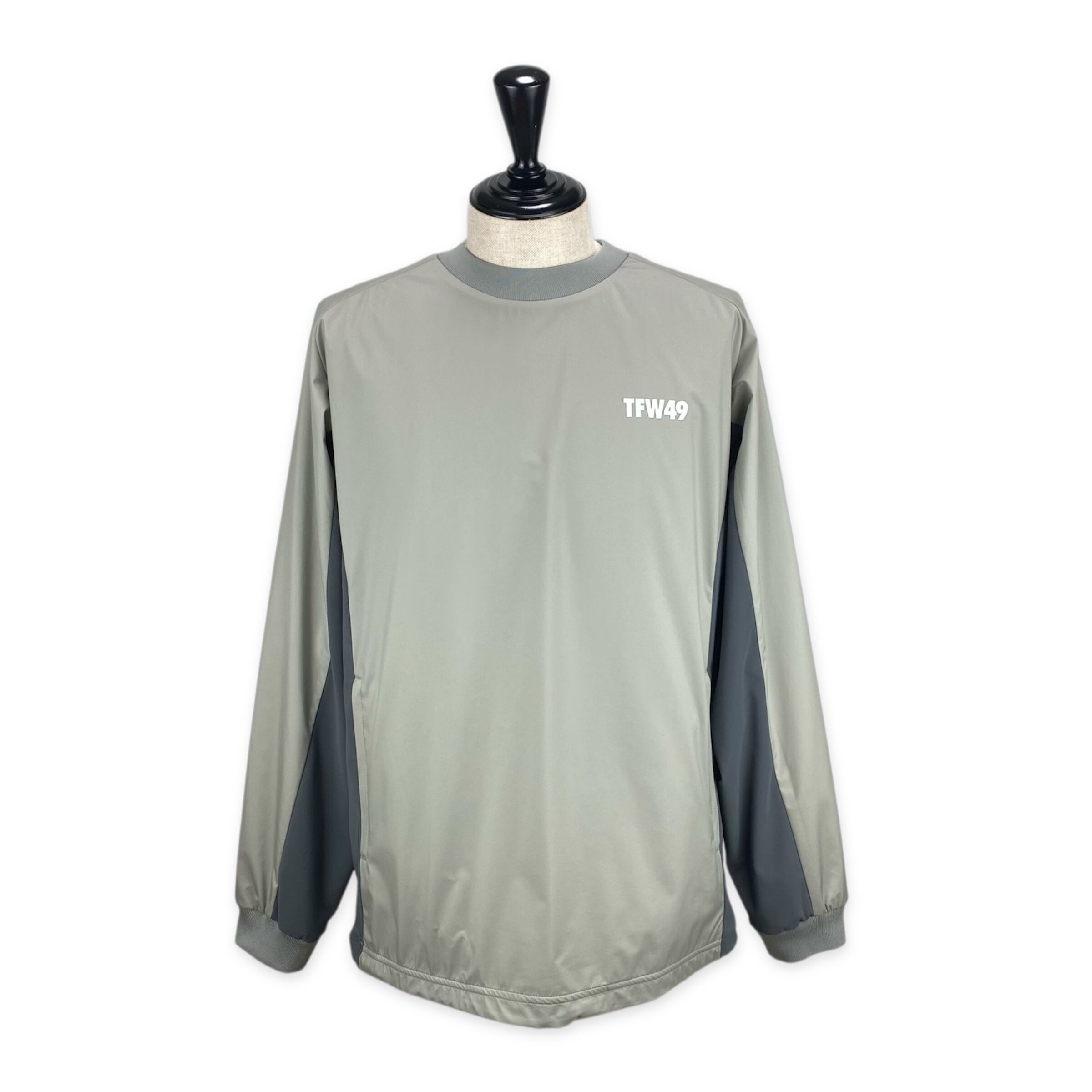 TFW49】《MEN'S》LIGHT CARDBOARD PULLOVER (BLACK) | Sandy GOLF