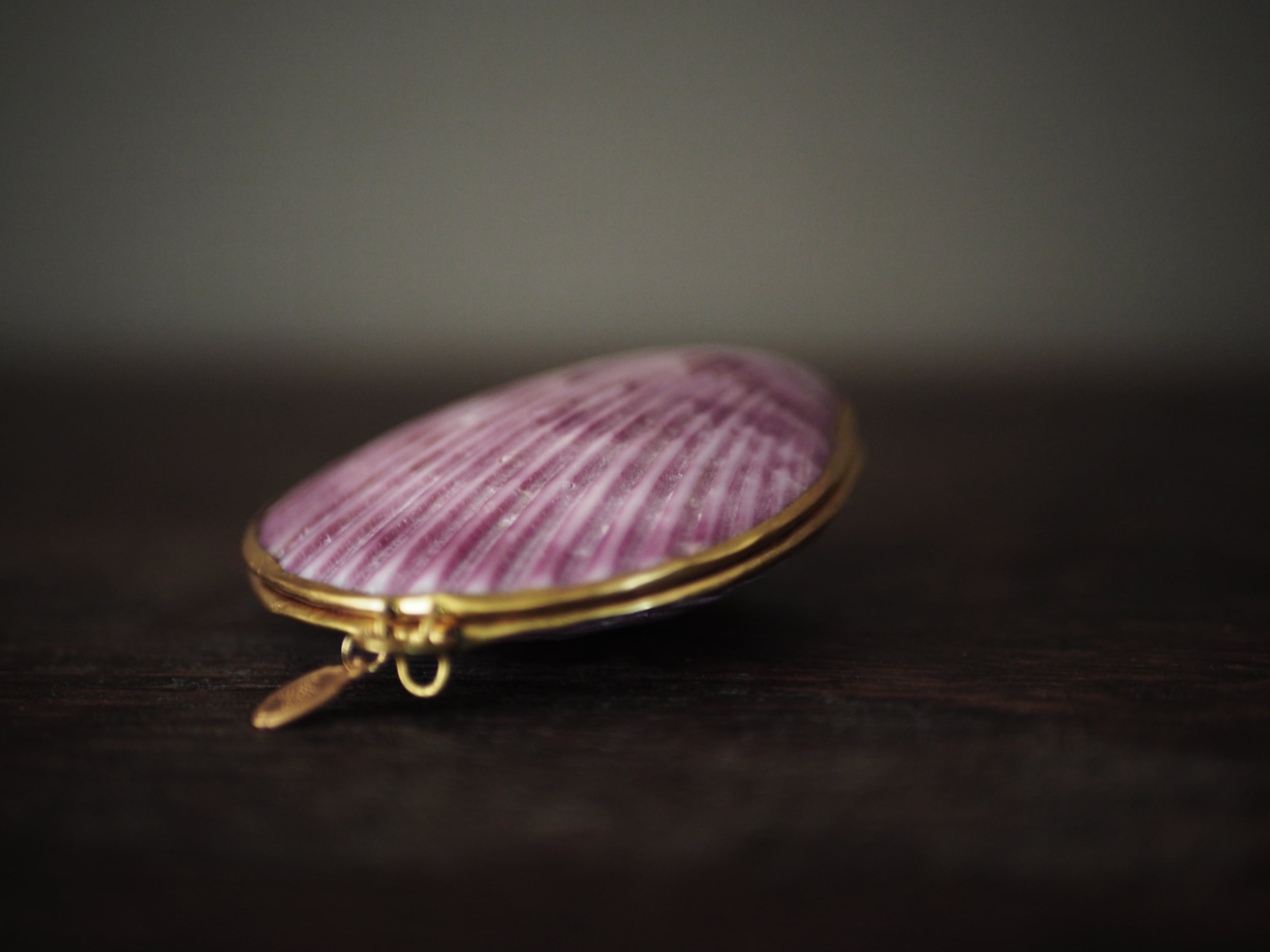 ROOTS ROSE RADISH / solid perfume < Cedarwood Myrrh & Clove