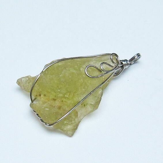 リビアングラス ペンダント 一点物 メール便可 112-13826