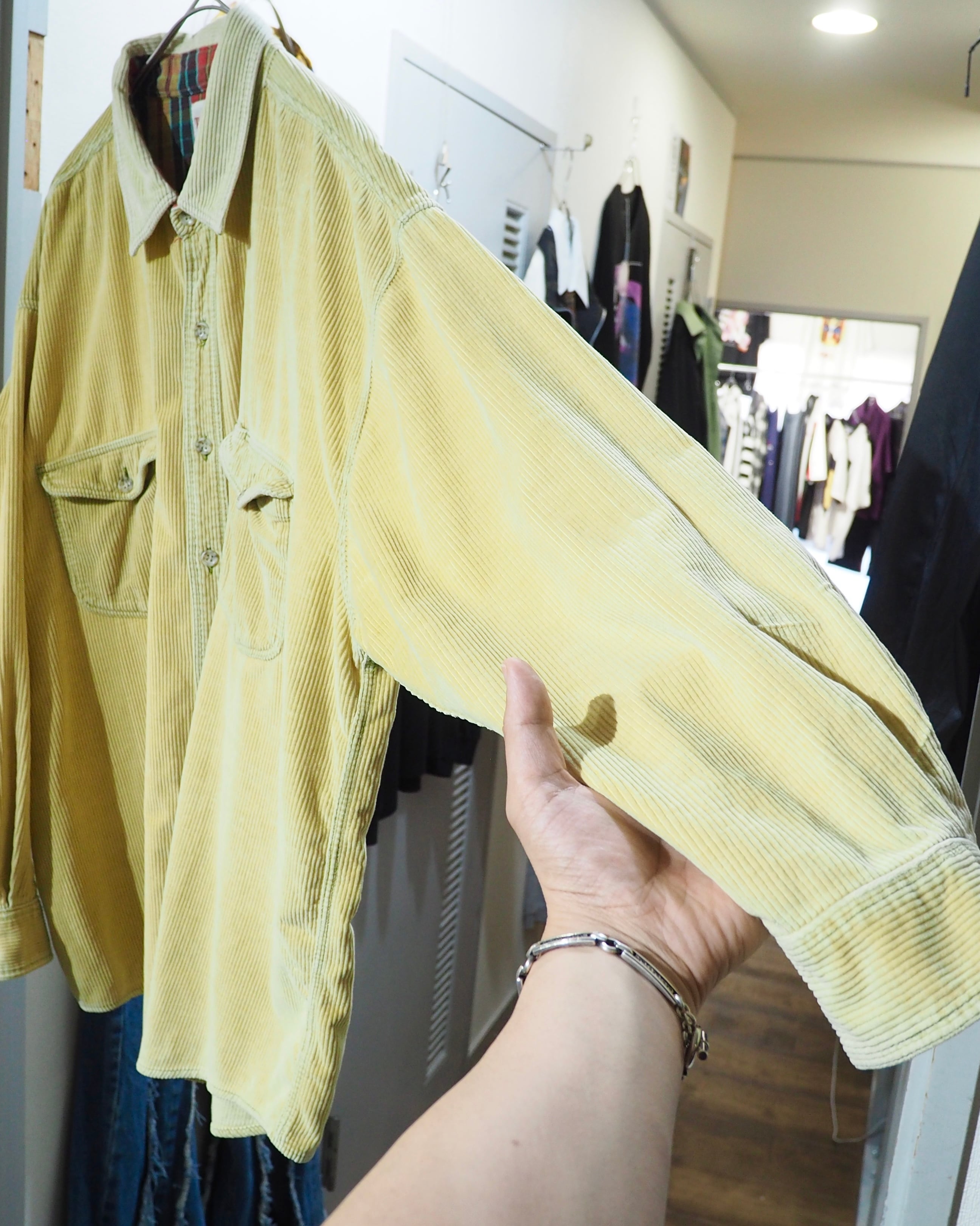 1990s " Trans position " Pale Lemon Color vintage loose Corduroy shirt