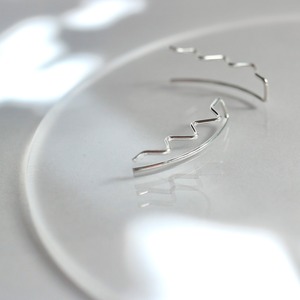 シンプルウェーブイヤーカフ