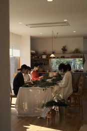 土に還るクリスマスリースの会　 in BOOKS & FARM ちいさな庭