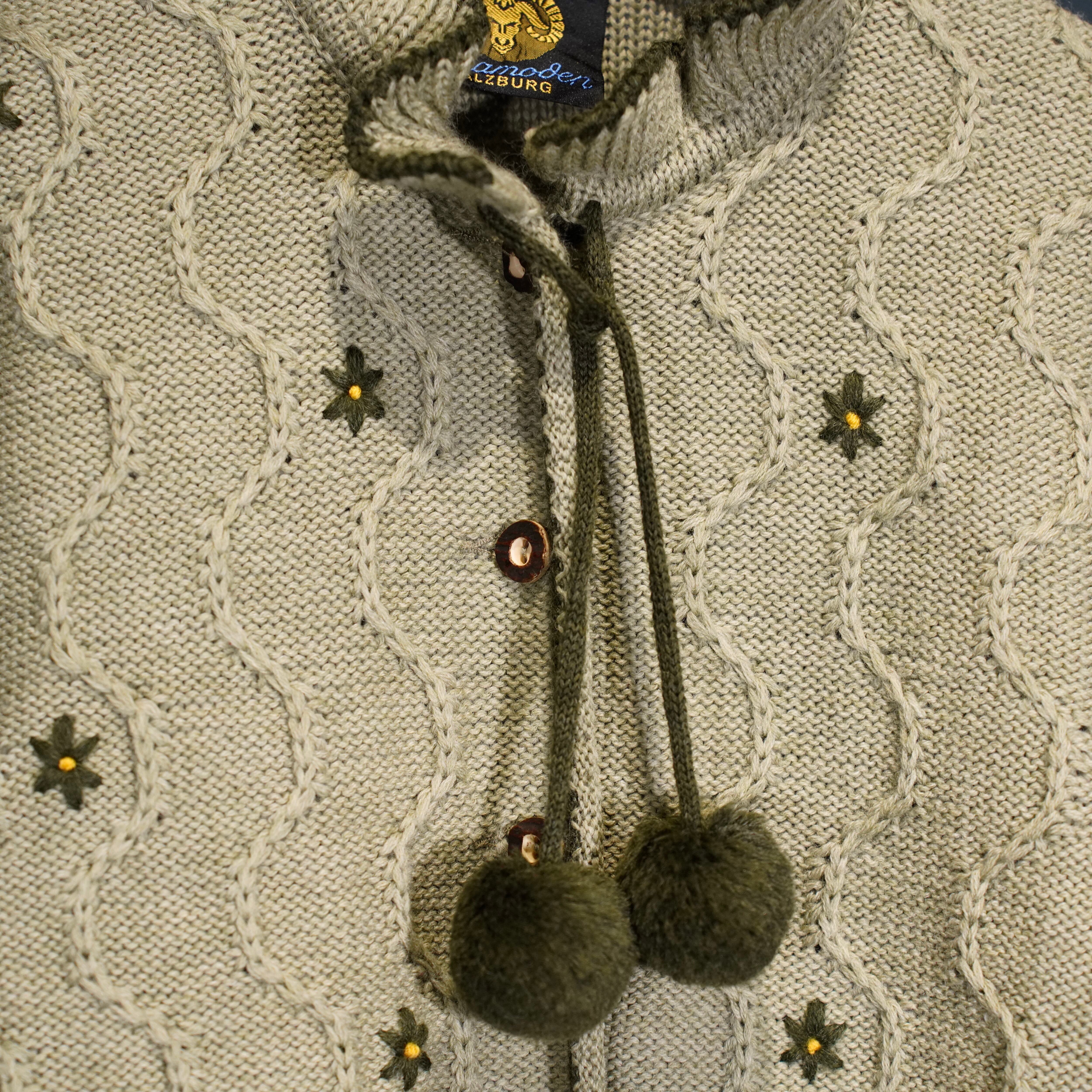 70's EU VINTAGE Lanamoden SALZBURG FLOWER EMBROIDERY PONPON KNIT