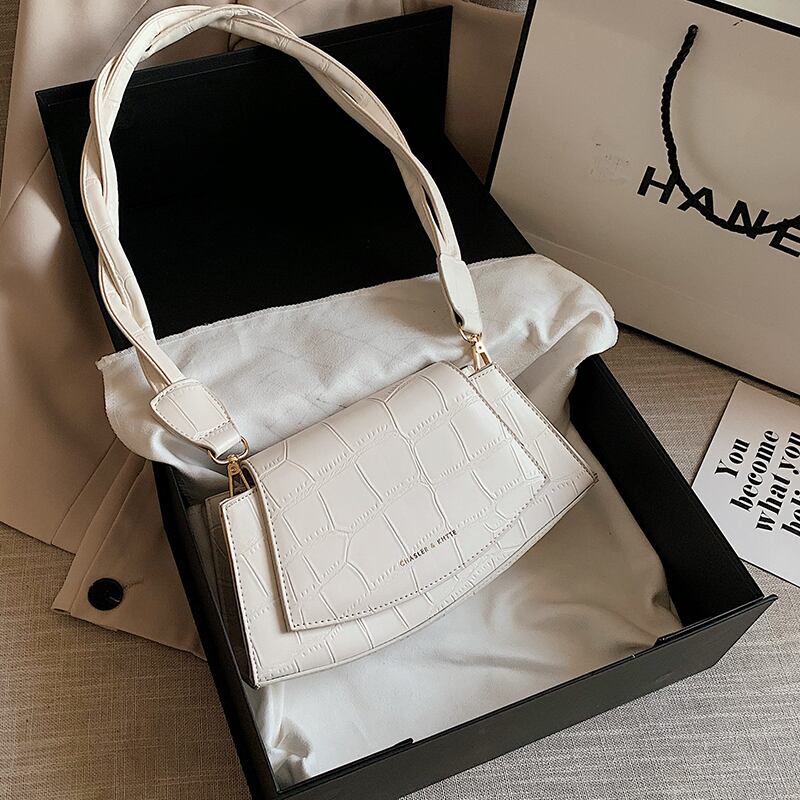 フレンチニッチウエスタンスタイルのスモールバッグ女性2020新しいトレンディなファッションネットレッドテクスチャワイルドインシングルショルダー脇バッグ Tiancai_Wing_Bag9737123