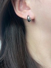 Drop earring