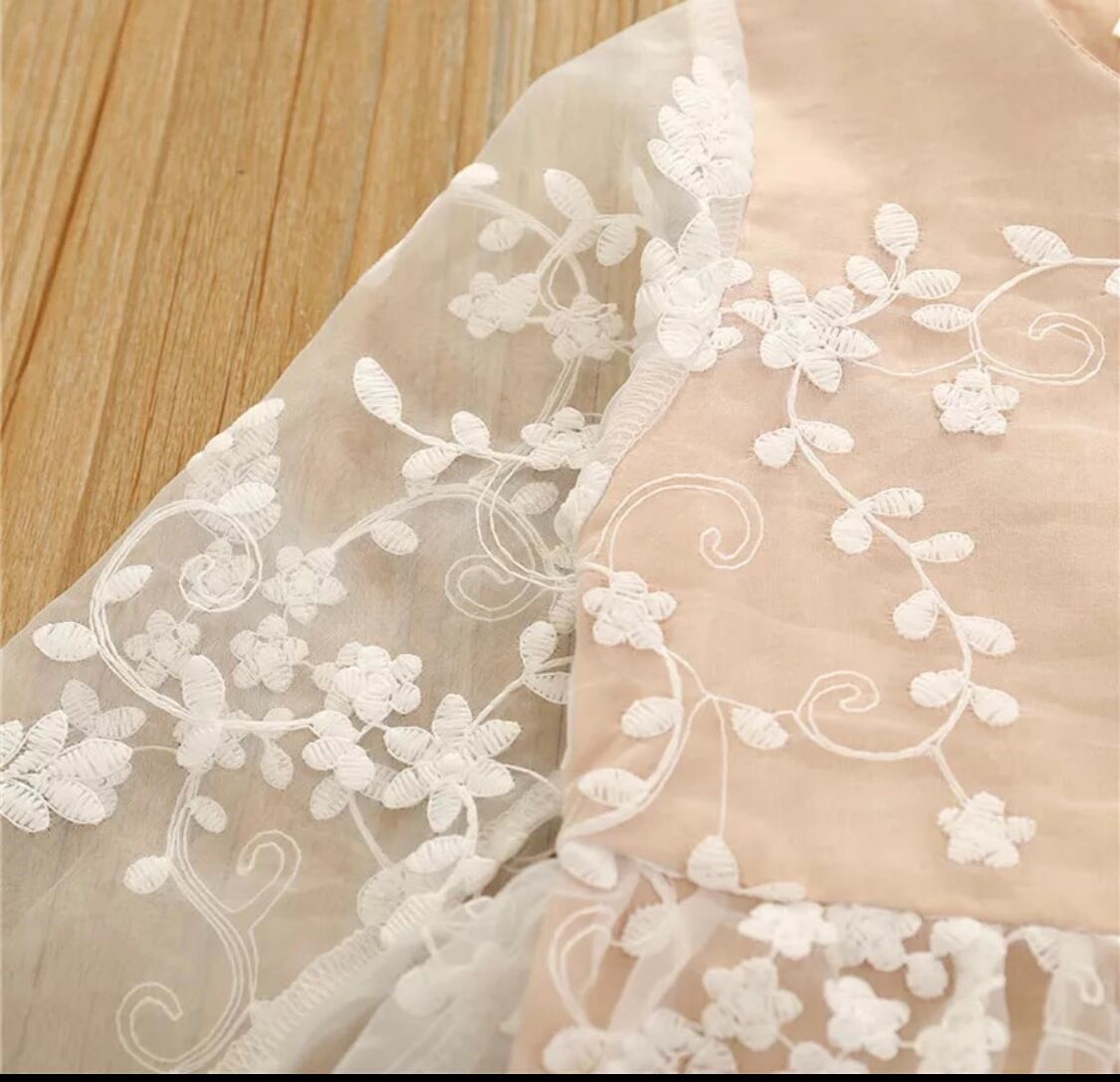 シースルーレースロンパース》》》》》春 撮影 フォト イベント 韓国ss 海外子供服 プチプラ レース フラワー 女の子 ガール インポート