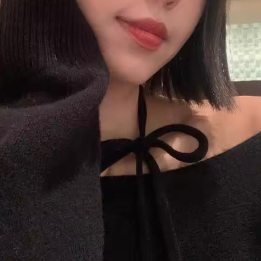 ribbon choker soft knit top