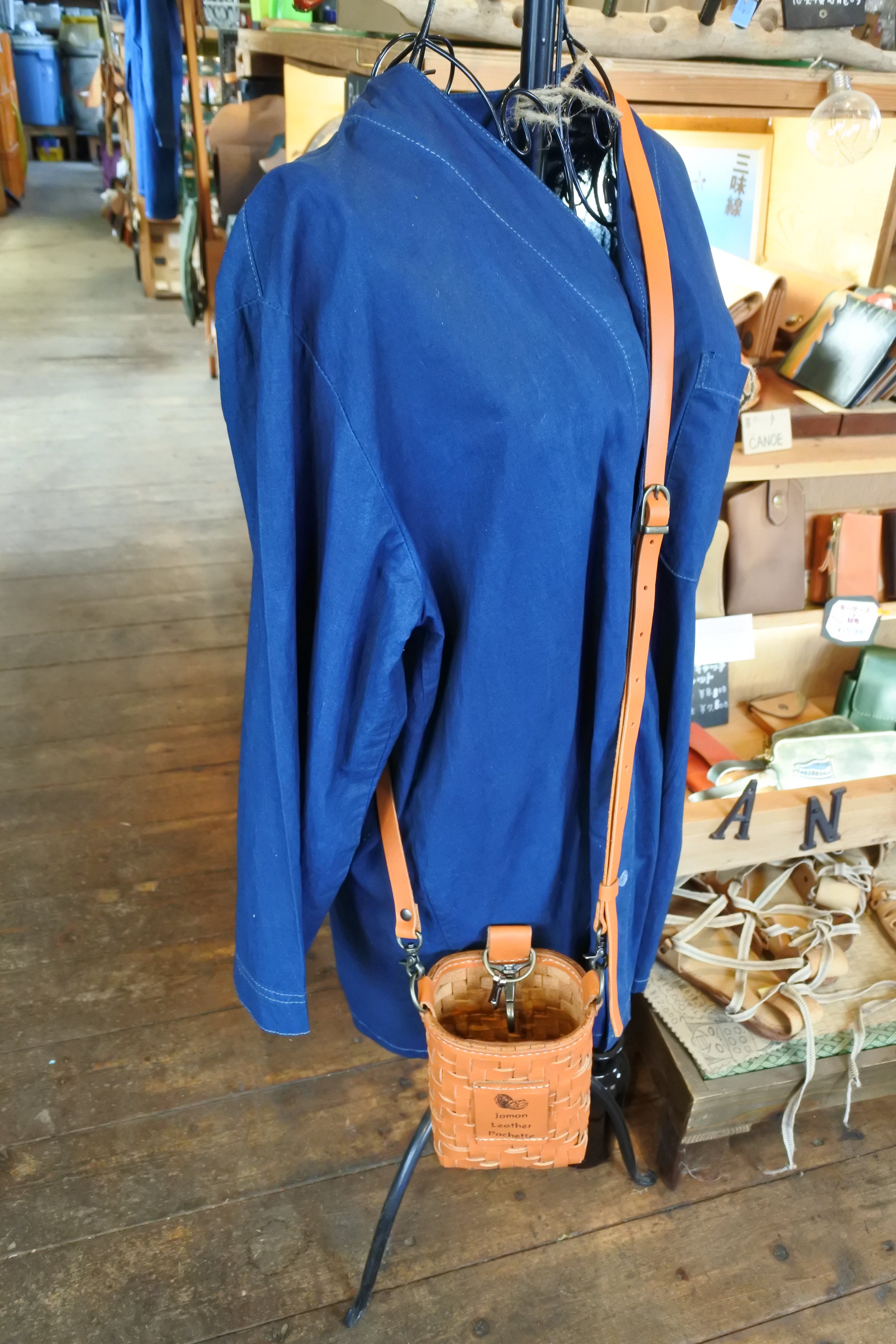 縄文 Leather ポシェット （キャメル） | アトリエCANOE