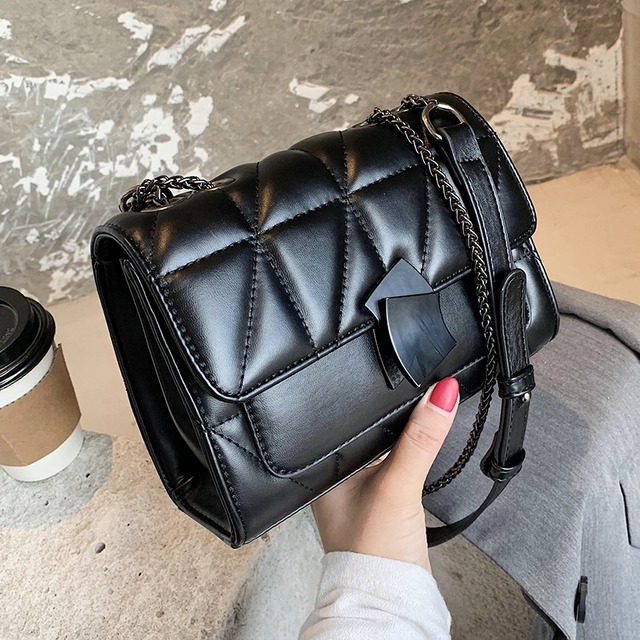 バッグレディース2020新しい流行のファッションオールマッチメッセンジャーバッグインチェーンバッグロンバススモールフレグランスショルダーバッグスモールバッグ Tiancai_Wing_Bag60350695241