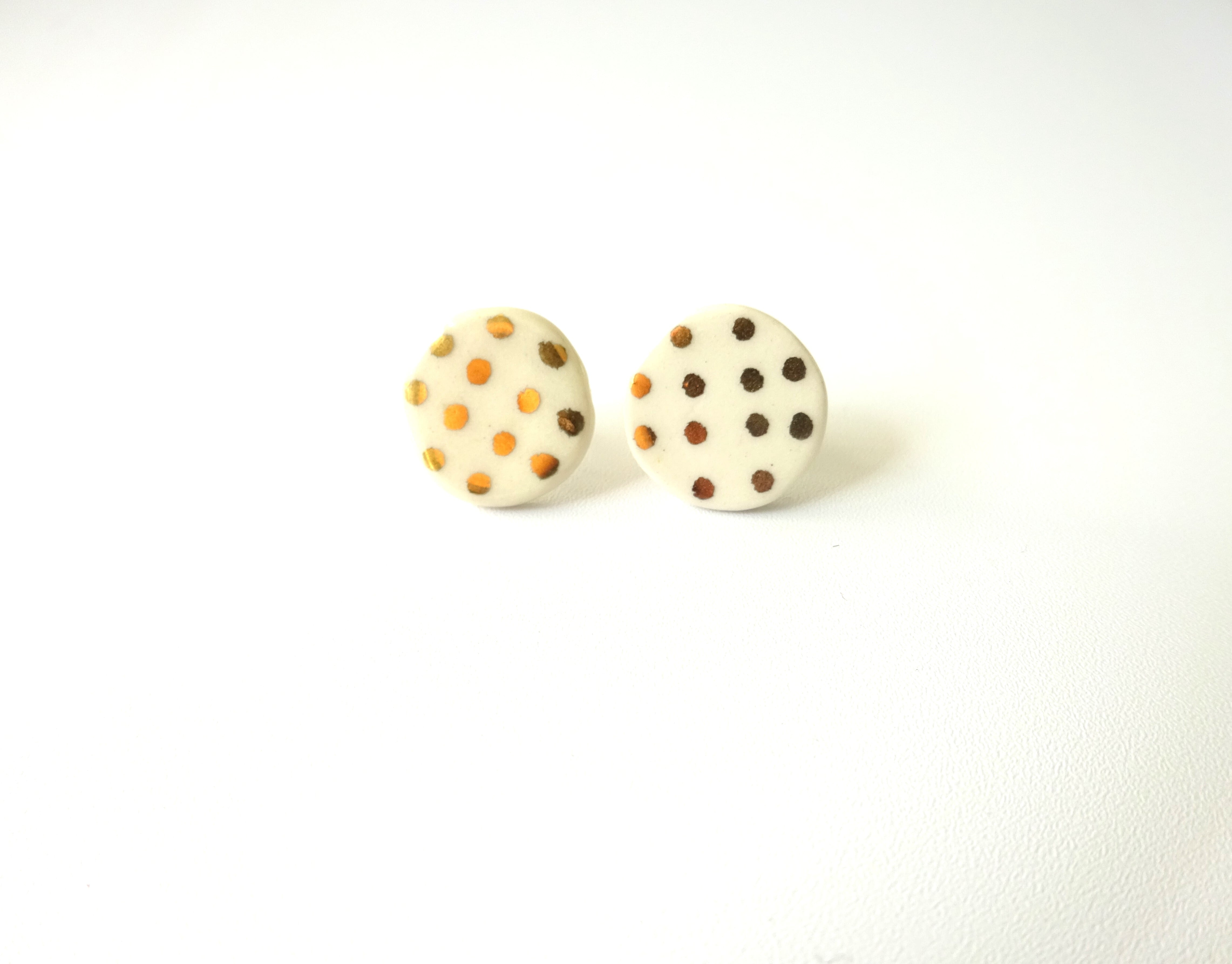 金彩dot round pierce／earring（白）