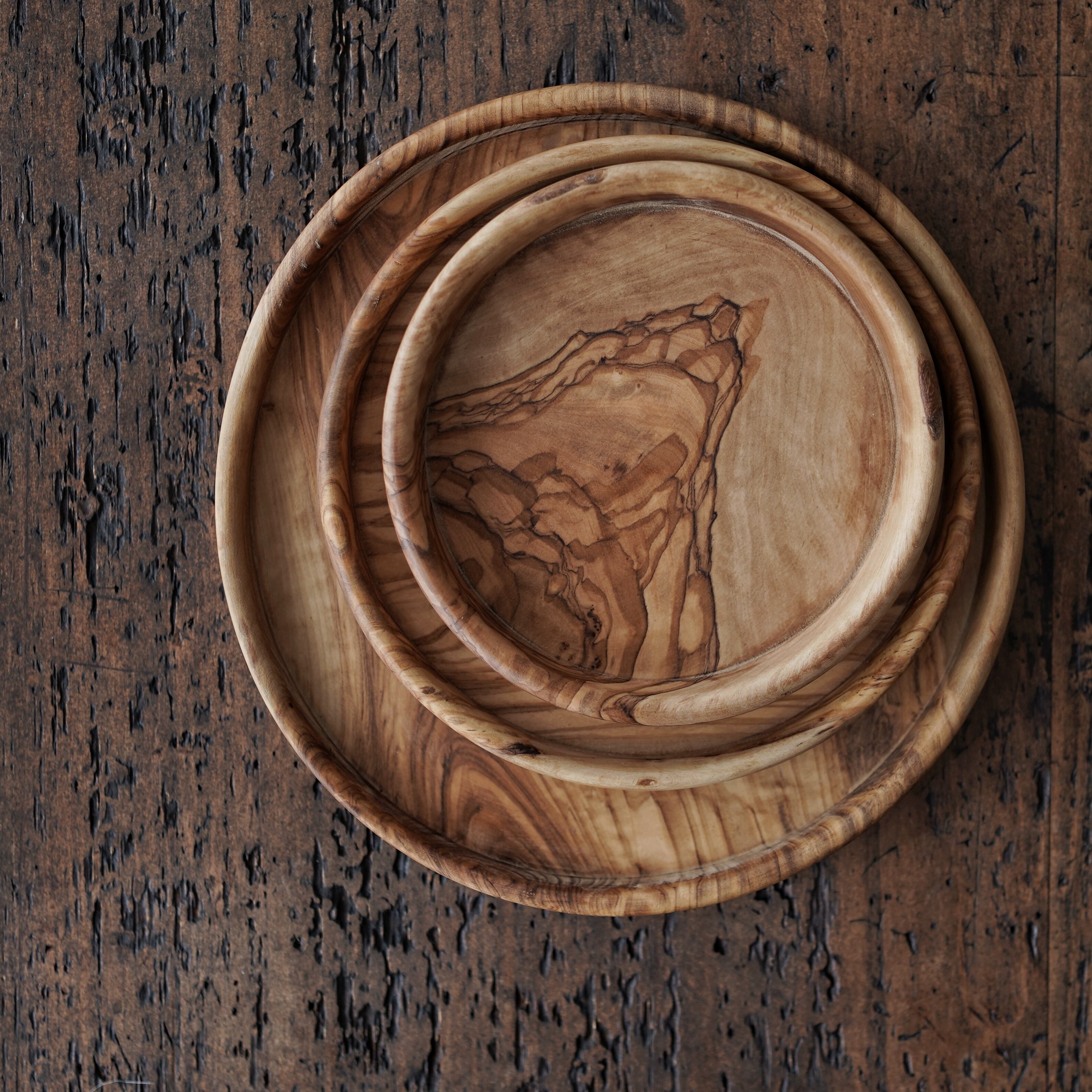 オリーブウッドプレート Φ21㎝ | Sweet Things