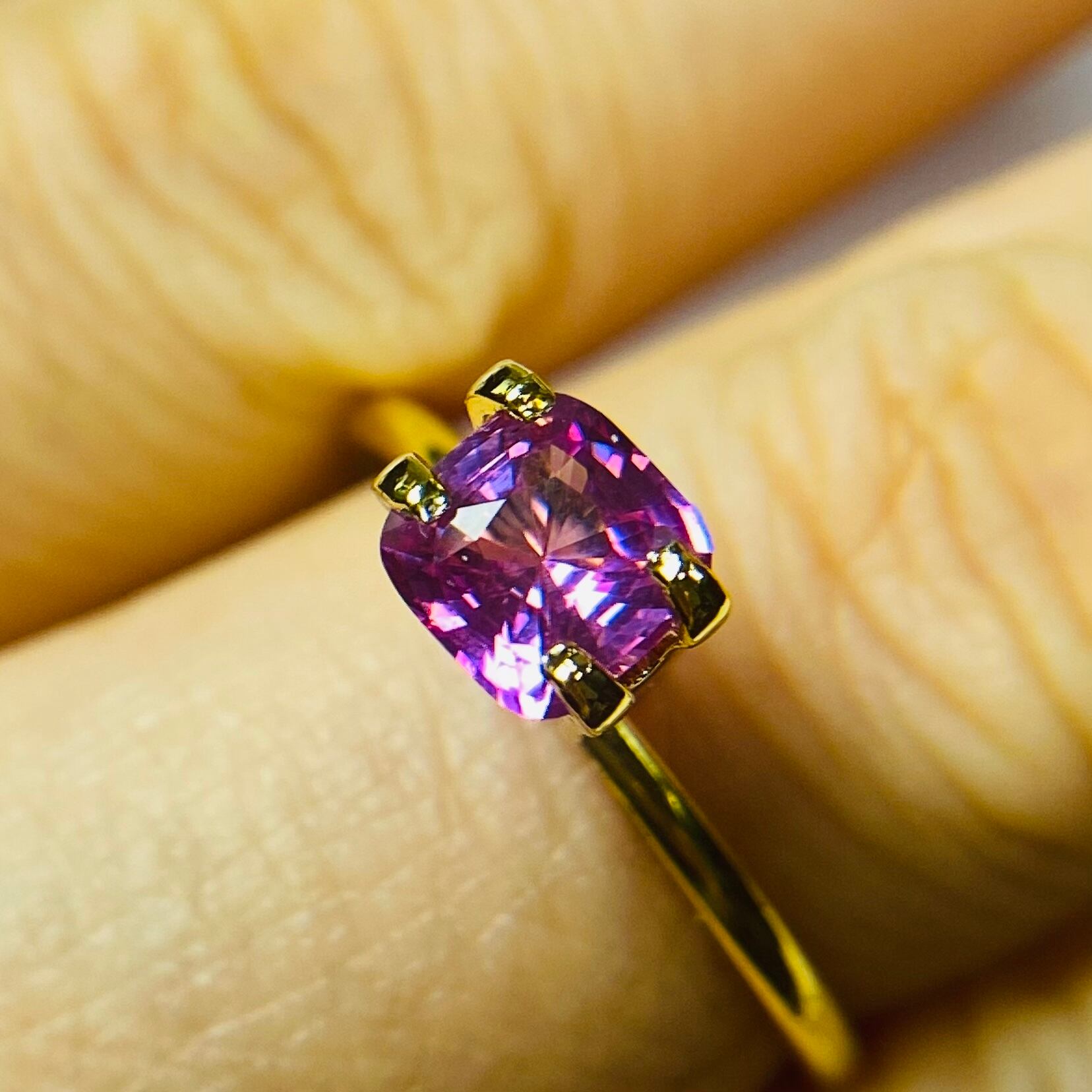 秘蔵っ子 モテピンクサファイア