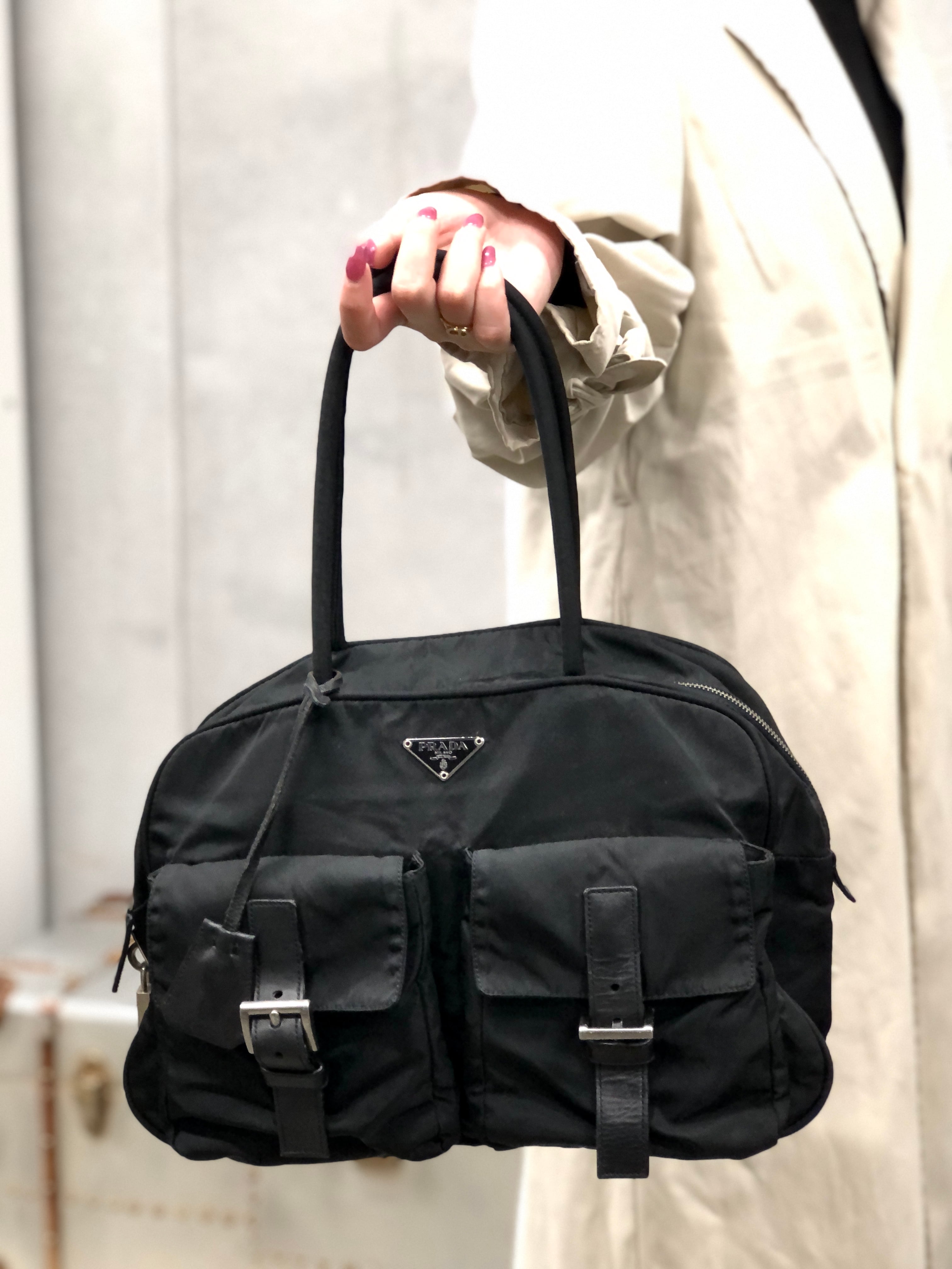 PRADA プラダ　ロゴ型押し　トライアングルロゴ　ナイロン　ダブルポケット　ミニボストン　ハンドバッグ　ブラック　vintage　ヴィンテージ　 オールド　5pyu3v | VintageShop solo powered by BASE