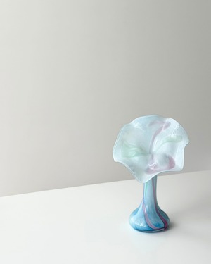 french vintage vase　/　マーブルのチューリップベース