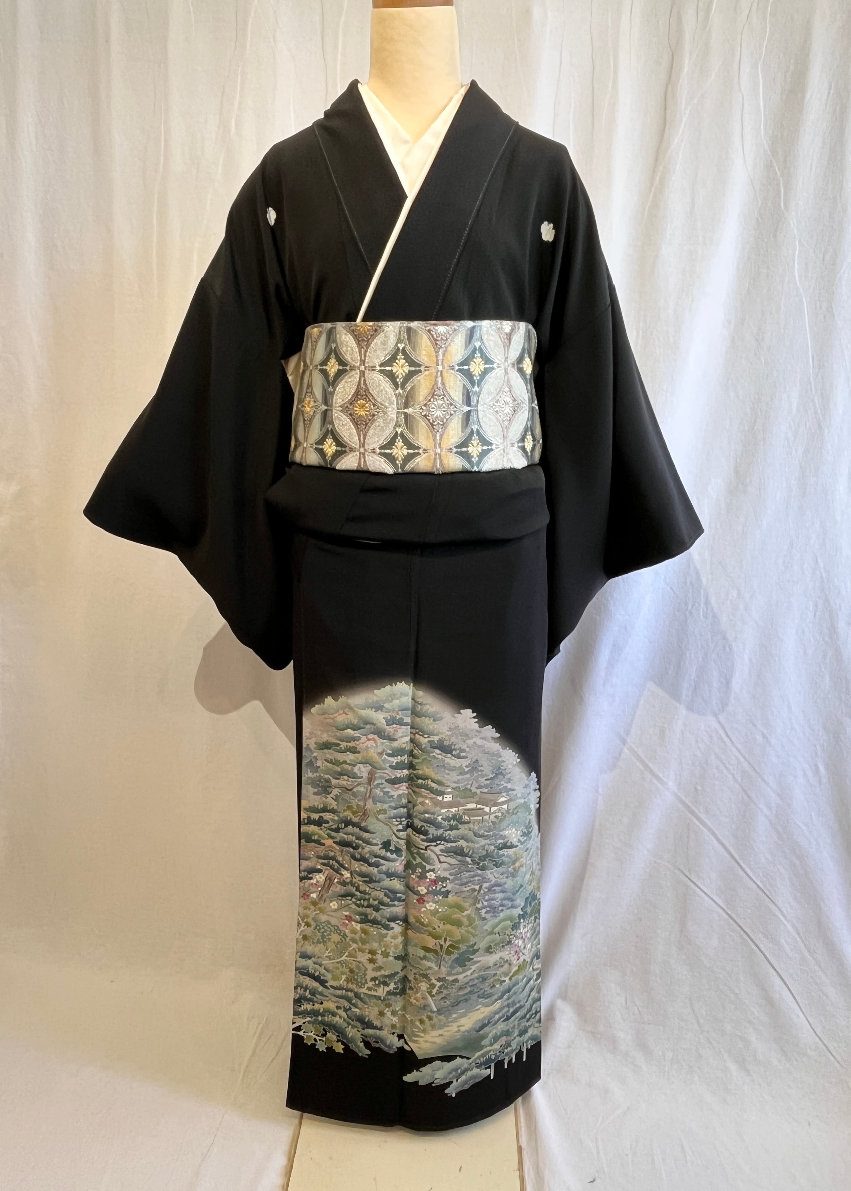 2285 黒留袖 加賀友禅 作家物 単品 Kaga Yuzen Tomesode | リサイクル