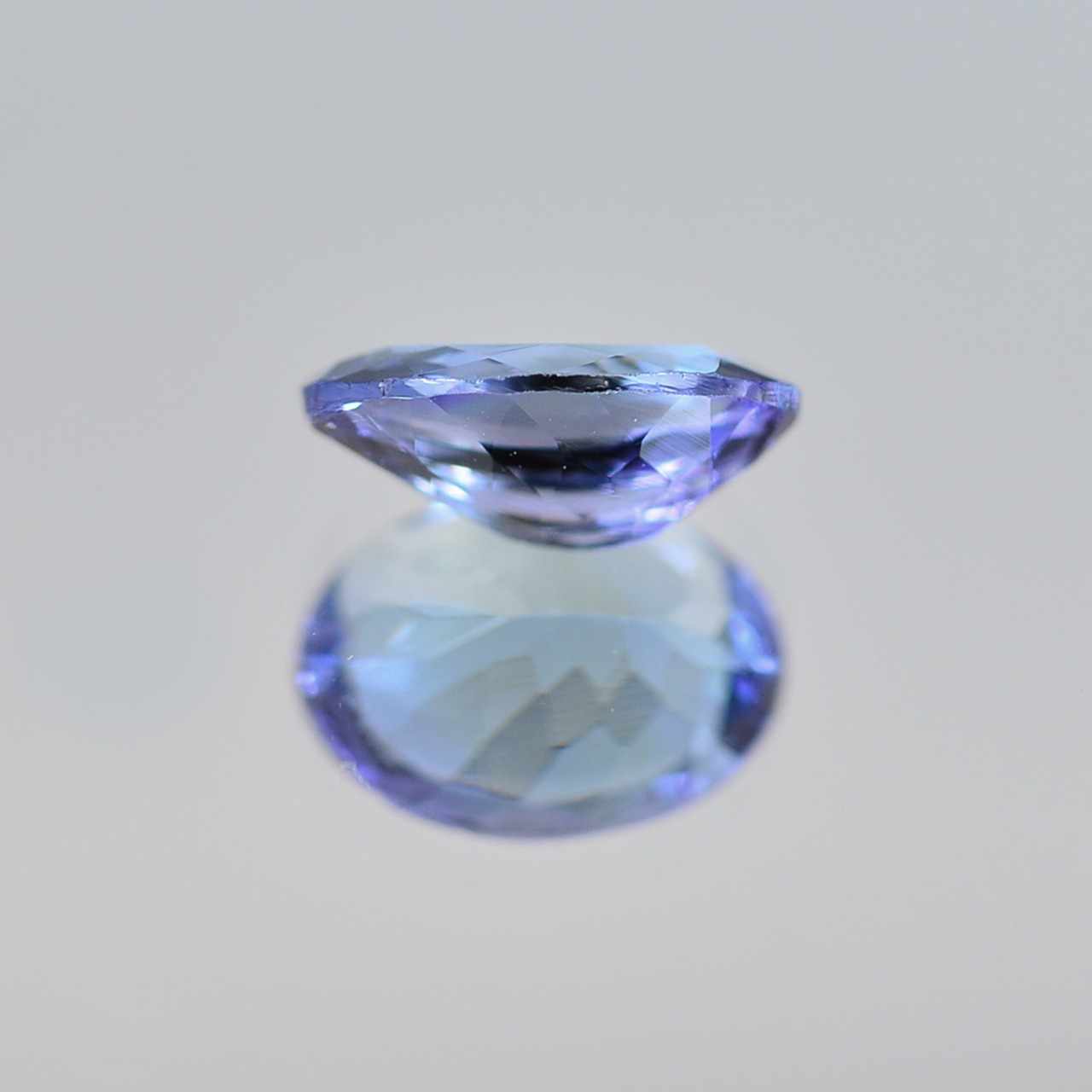 加工OK 非加熱 タンザナイト 0.843ct ソーティング付き ルース 天然石 バイカラー 系 オーバル