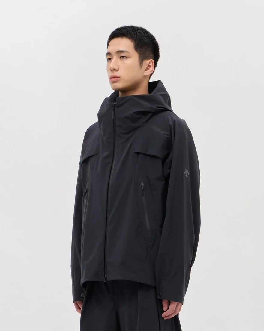 ウィンタースポーツ DESCENTE ブラックジャケット RACING DESCENTE
