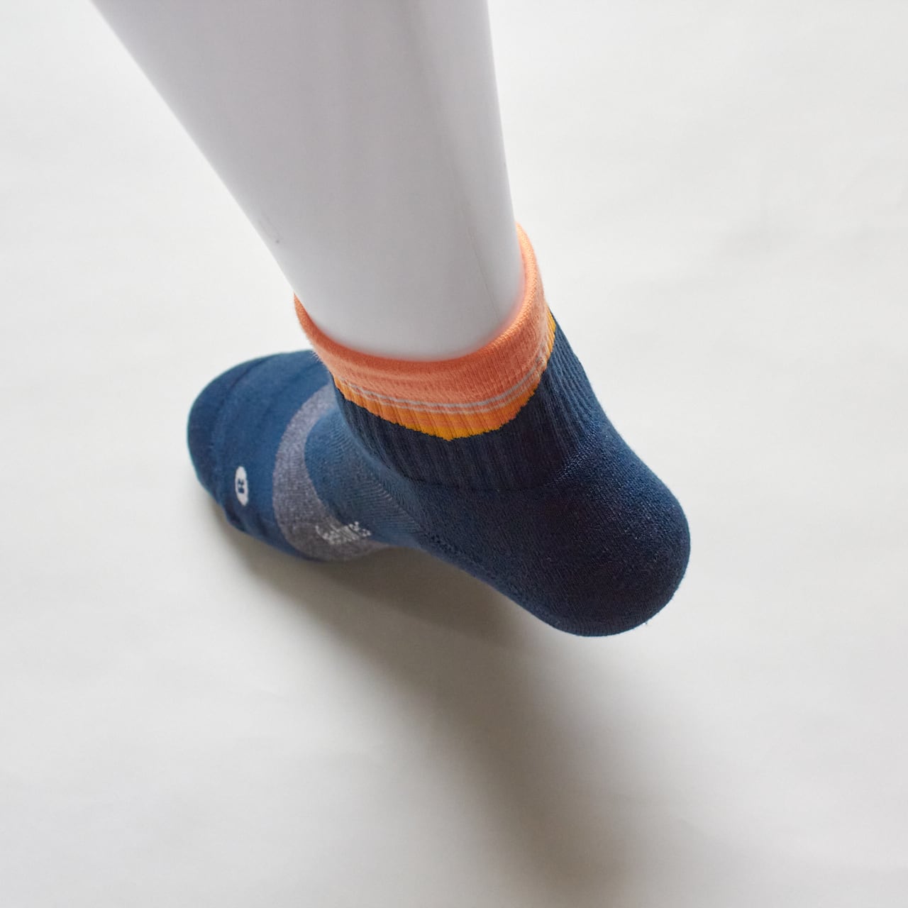 Feetures（フィーチャーズ）Trail Max Cushion Quarter -Blue Ridge