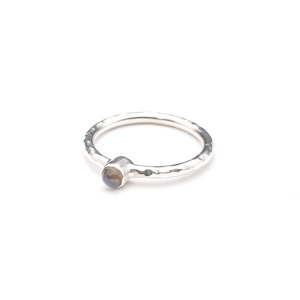 SINGLE PETIT STONE NON-ADJUSTABLE RING 026