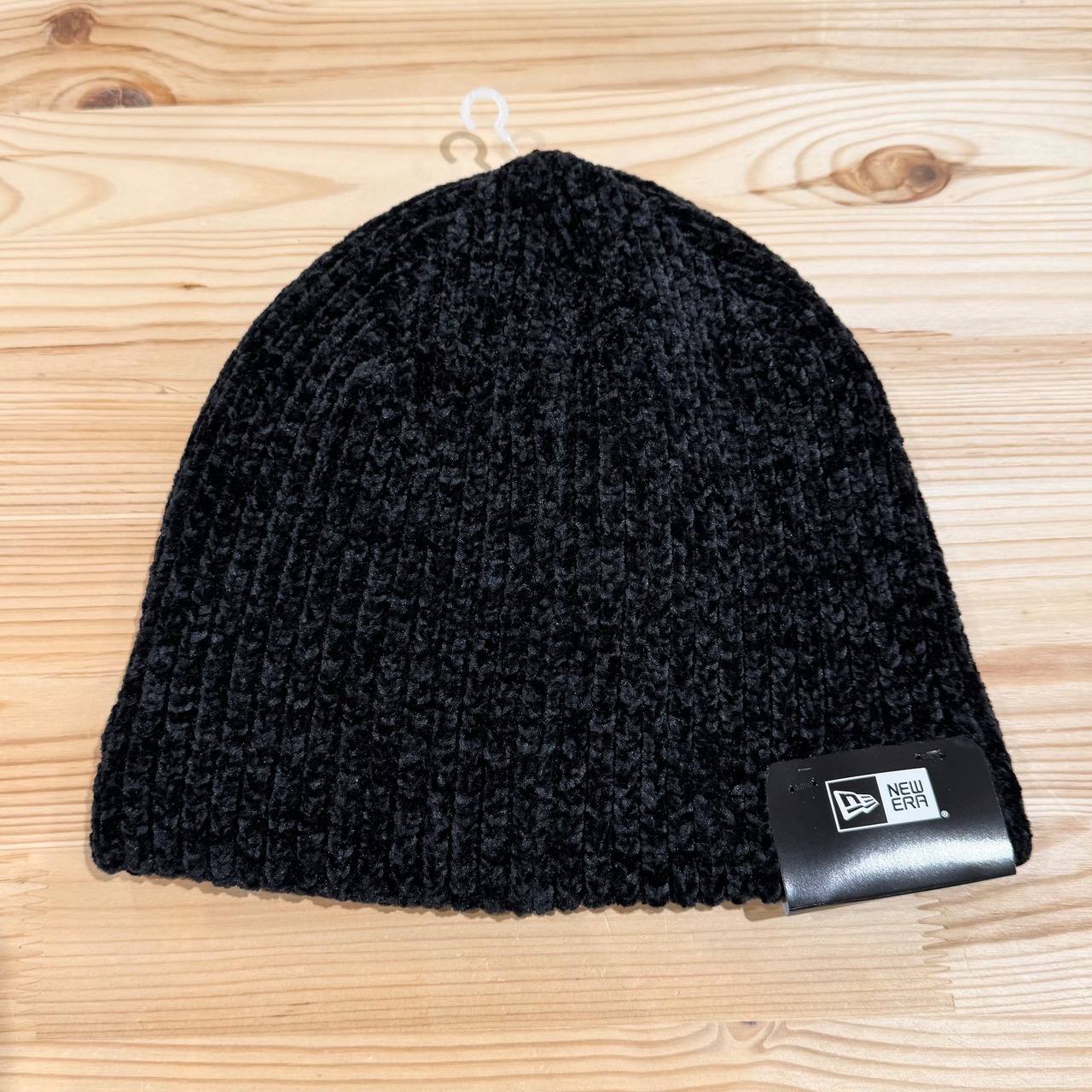 NEW ERA BASIC BEANIE CHENIL OSFM
