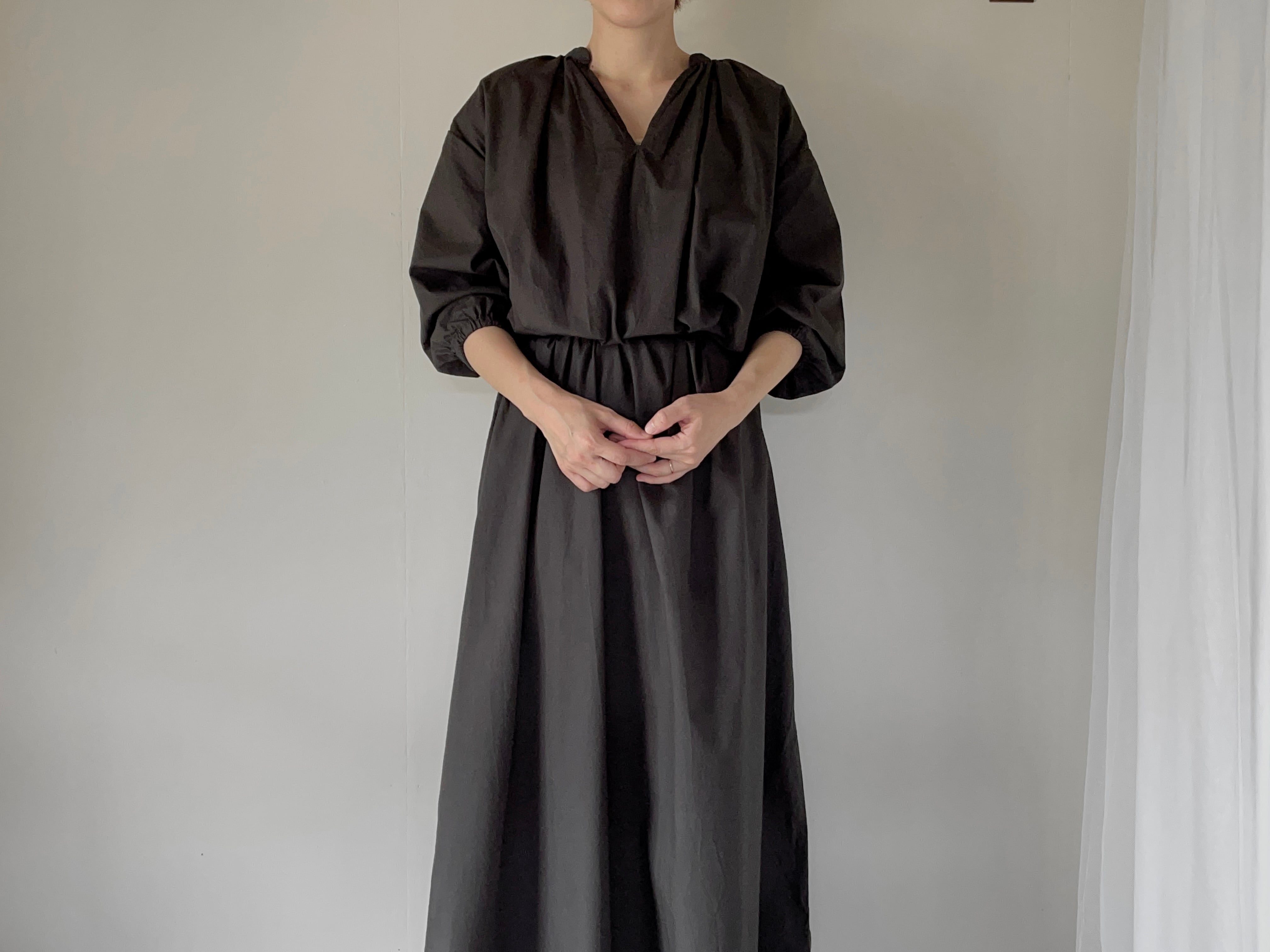 エプロンワンピース