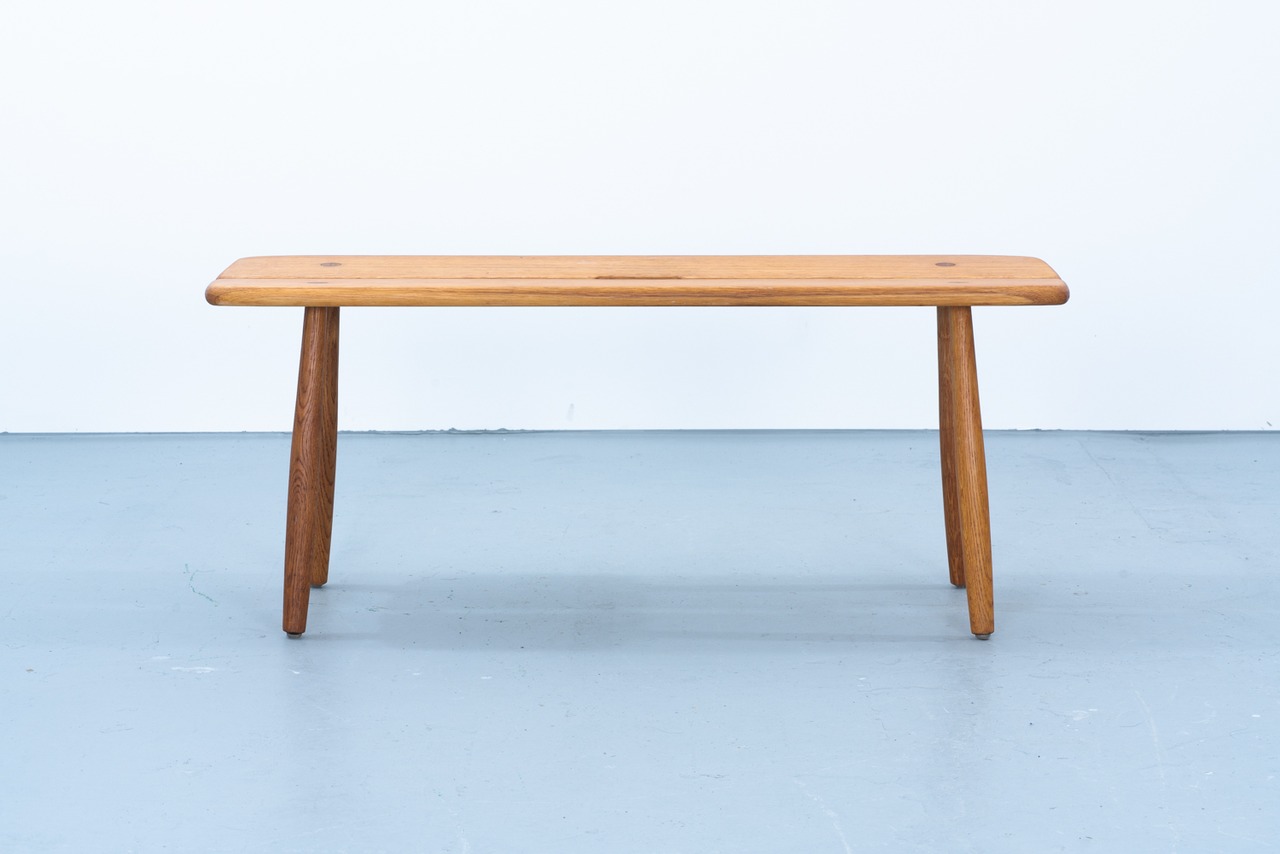 Ilmari Tapiovaara | Bench