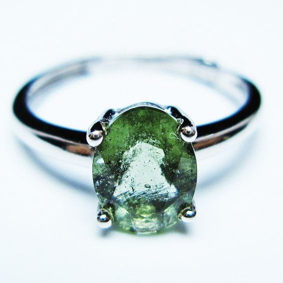 モルダバイト リング モルダウ石 指輪 フリーサイズ 13号 一点物 メール便可 [M便 1/20] 199-701