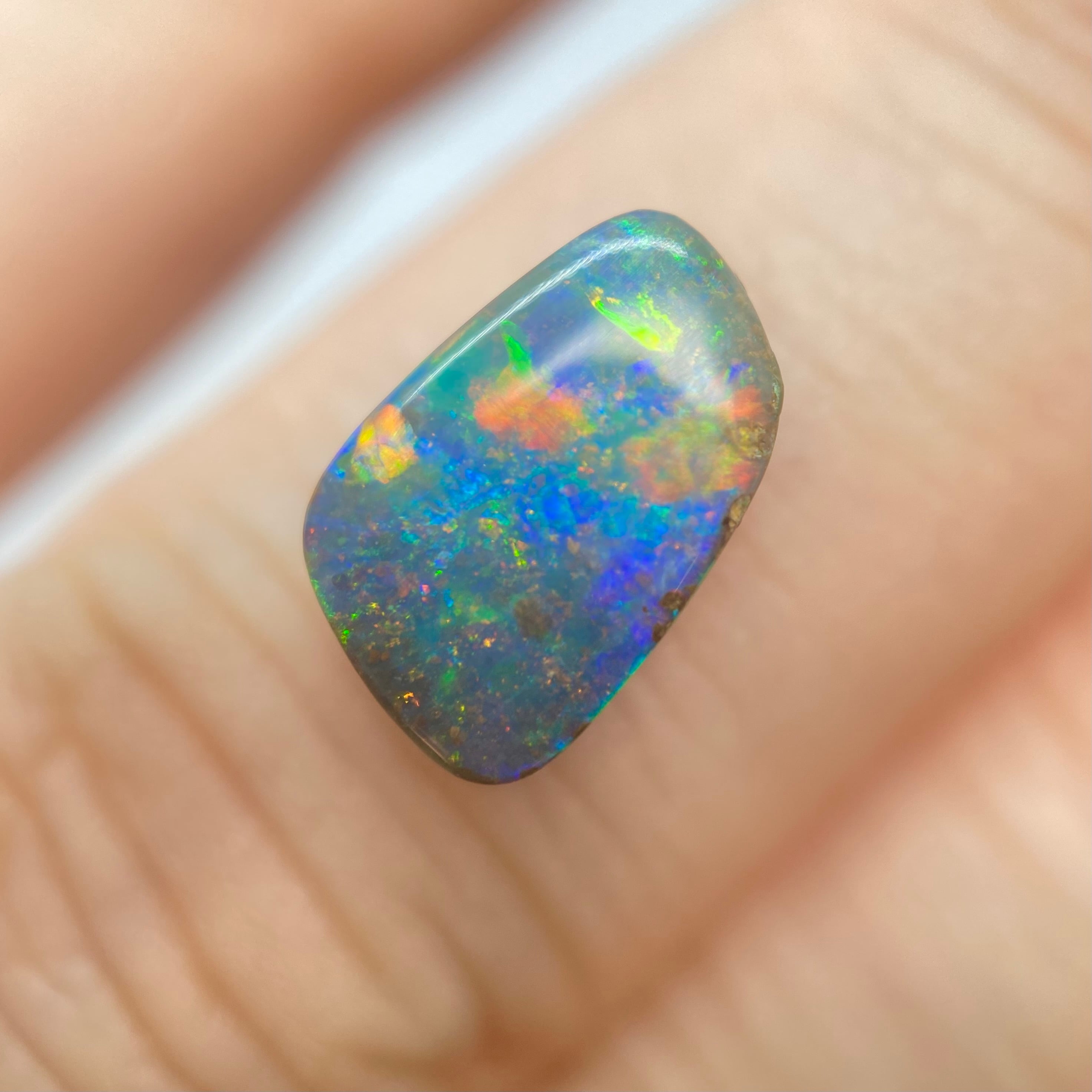 楽園　ボルダーオパール