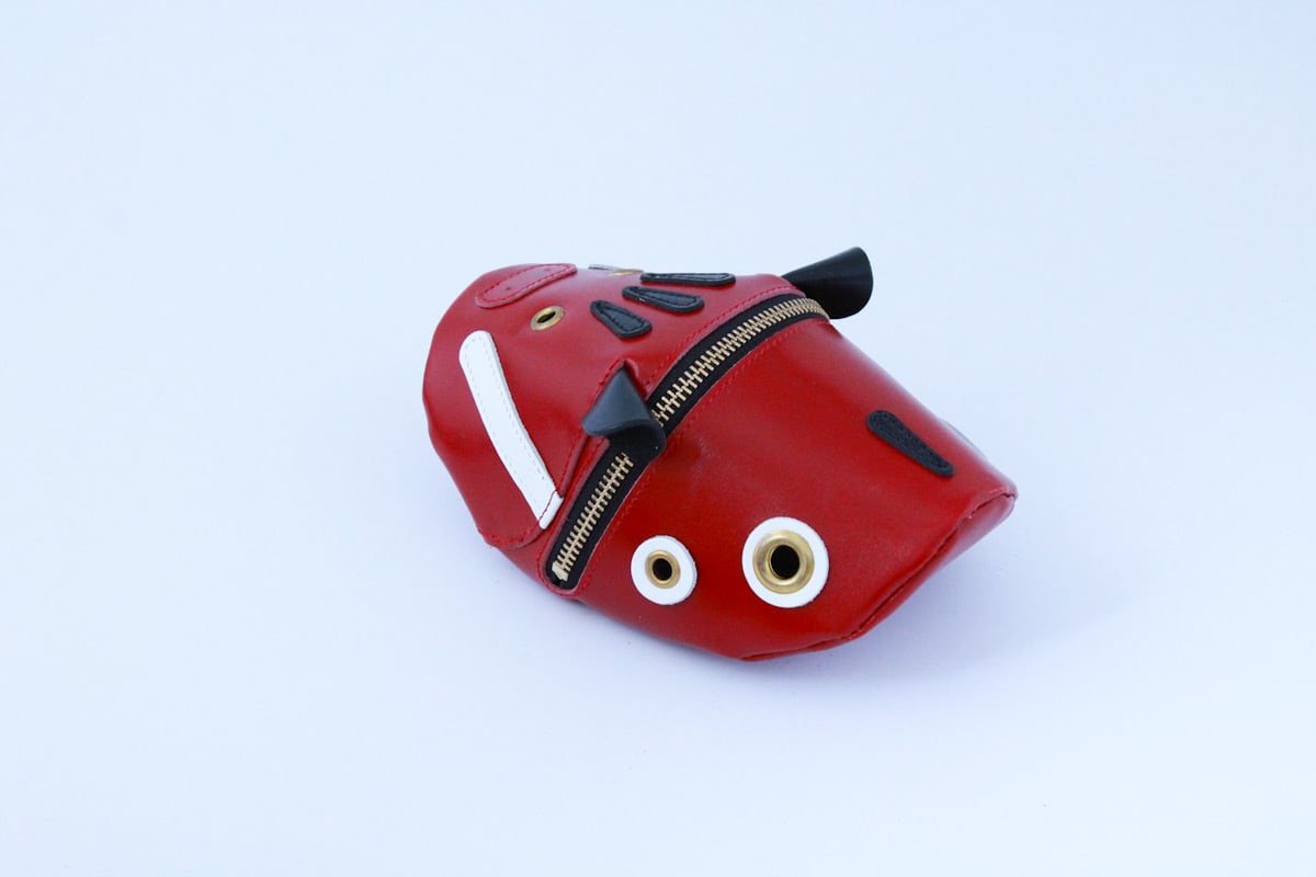 赤べこポーチ 革製品 赤べこポーチ 革製品