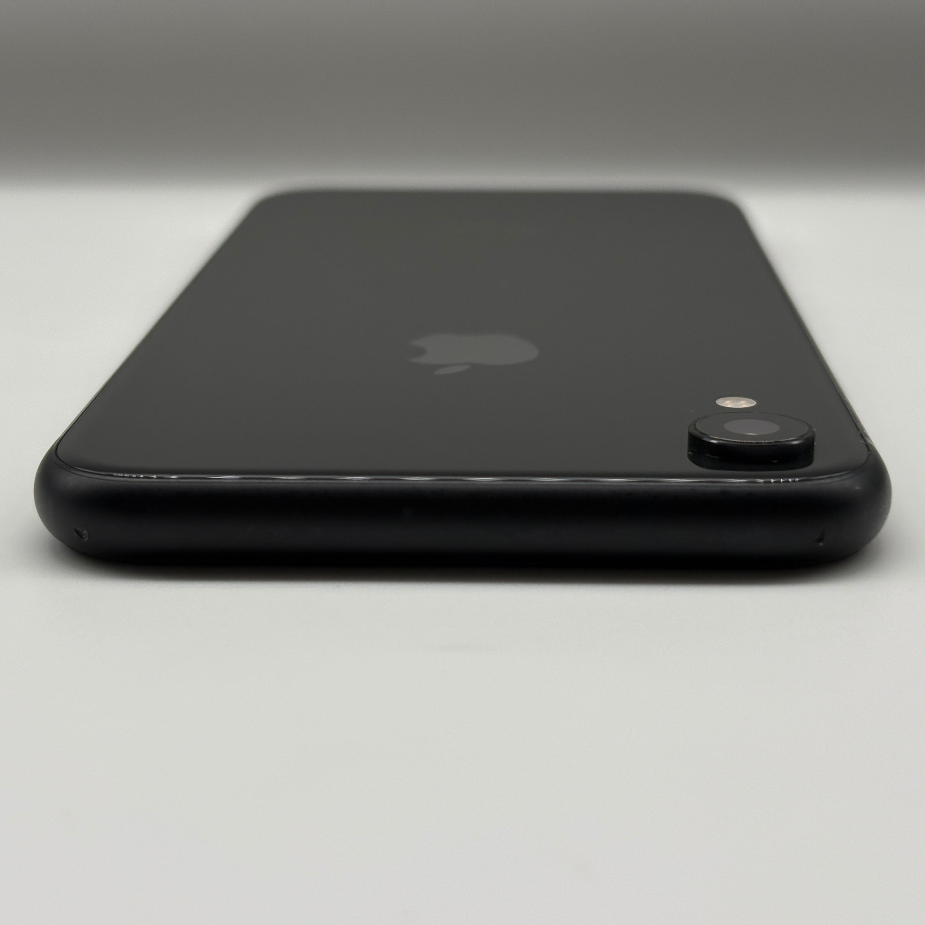 iPhoneXR 128GB ブラック アイフォン本体 SIMフリー SIMロック解除済み