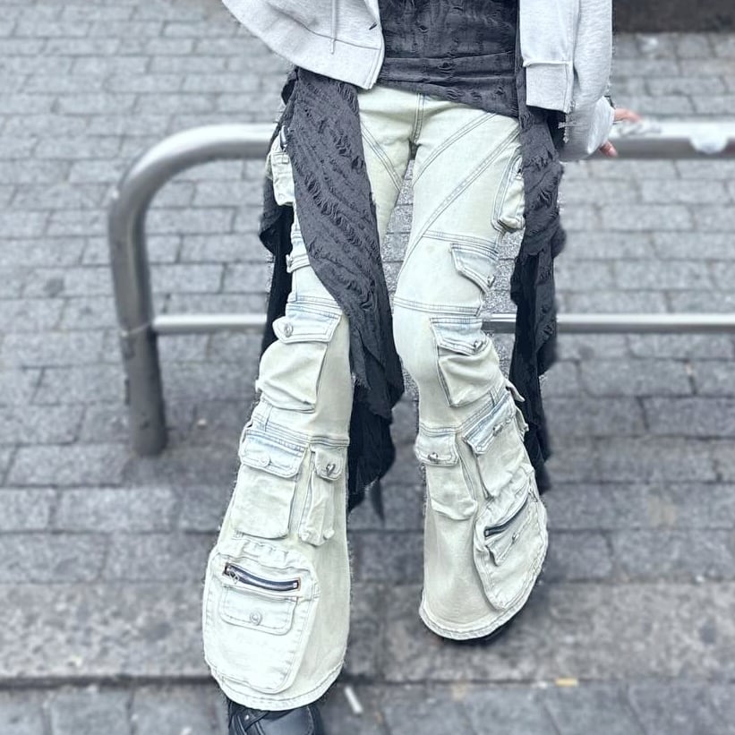 【4/7新着】ボタンカーゴフレアデニムパンツ