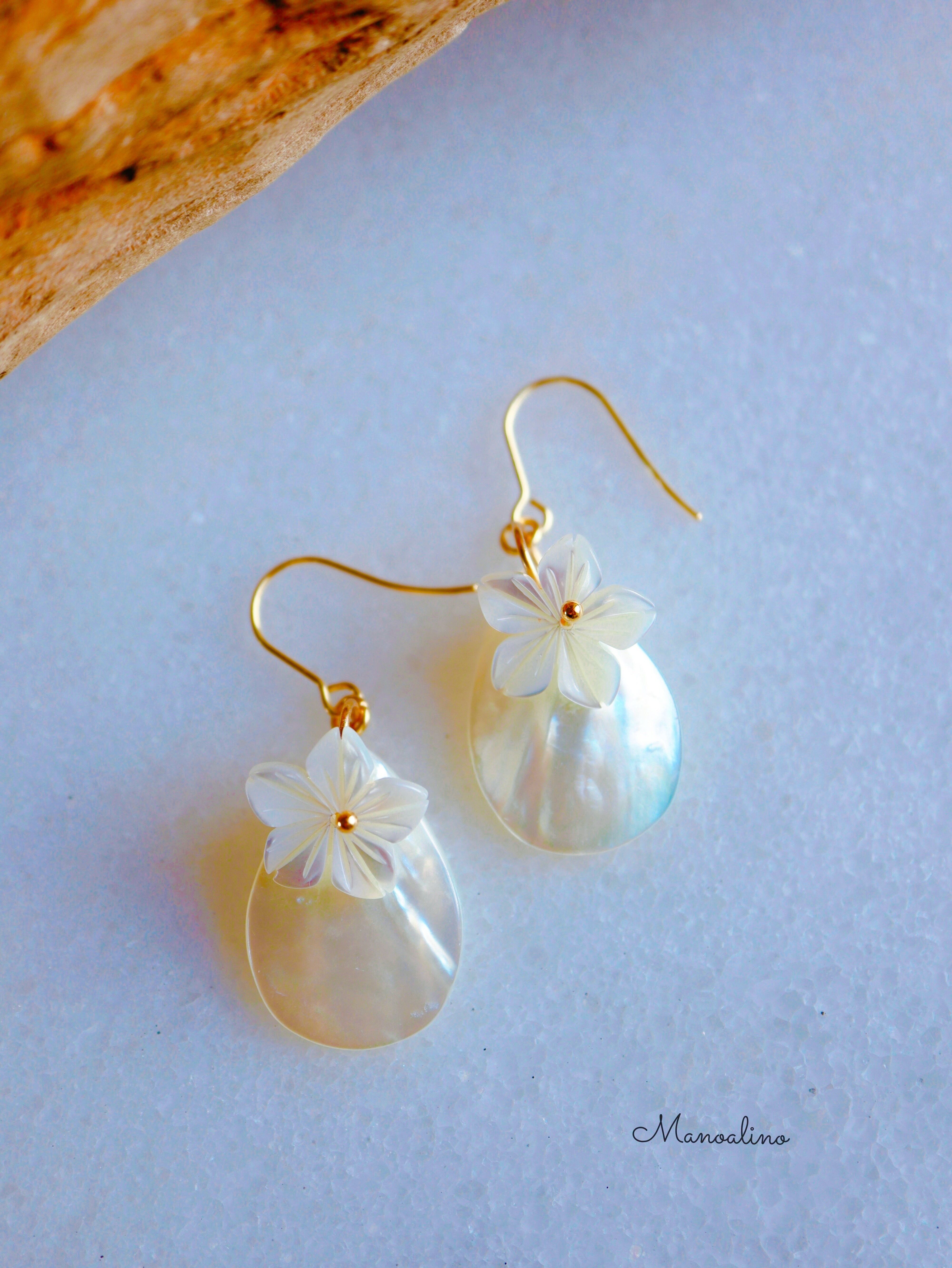 Hawaiian Plumeria shell earring(プルメリアマザーオブパールピアス 