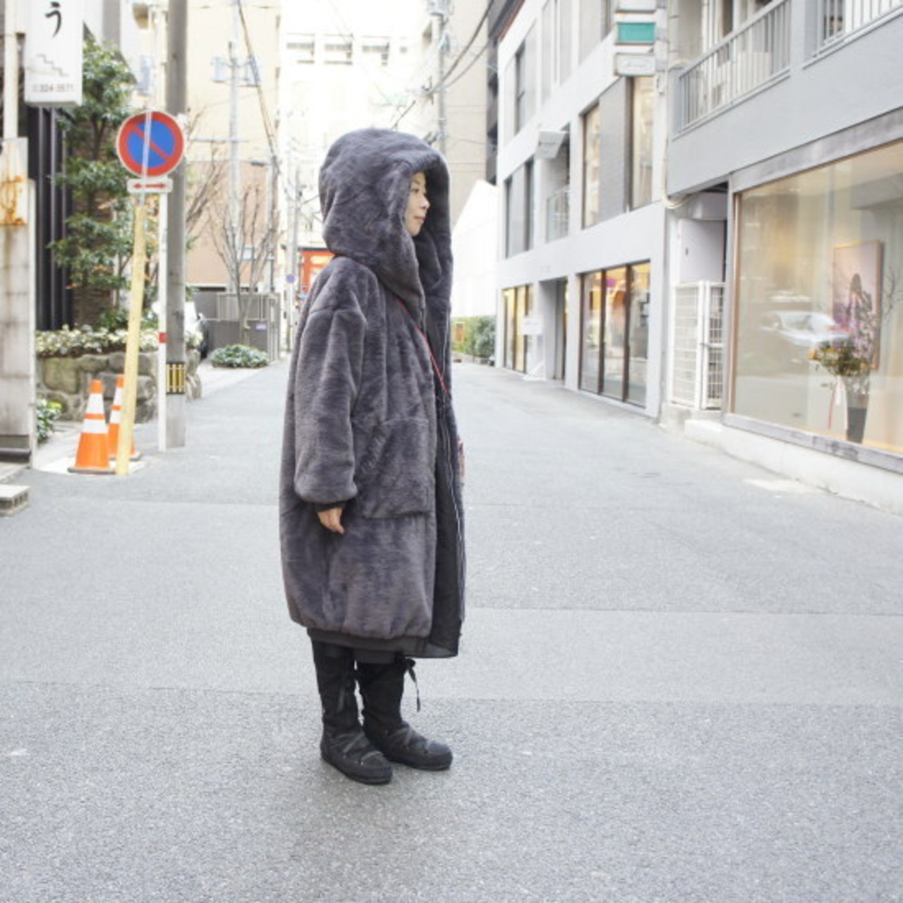Topanga Fashion　ボリュームファーパーカーコート　グレー