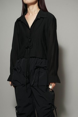 LAYERED TIE BLOUSE (BLACK) 2403-82-91