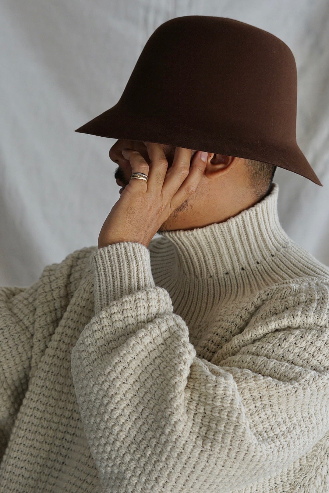 JAN JAN VAN ESSCHE - KNIT#61 | Brownie JAN JAN VAN ESSCHE - KNIT#61 | Brownie