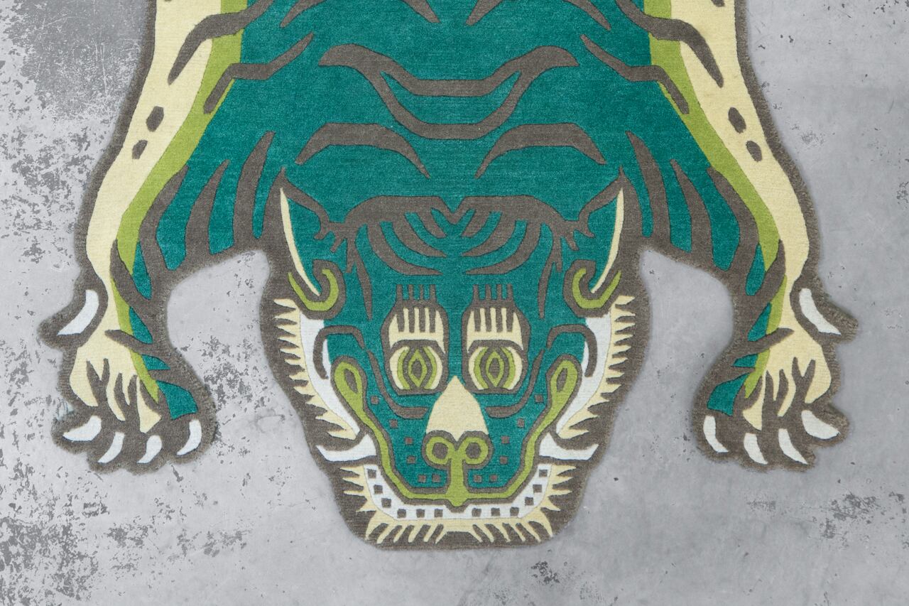 Tibetan Tiger Rug 《Lサイズ•ウール・オリジナル3・サファリグリーン