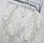 刺繍入シルクブラウス