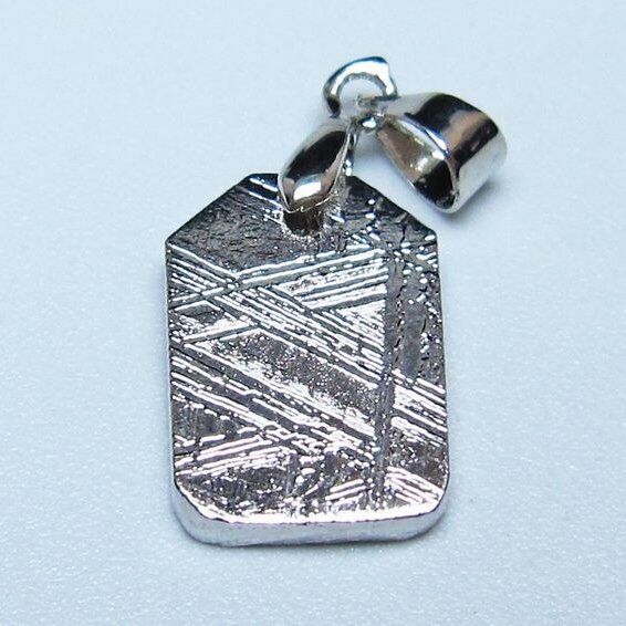 ギベオン ペンダント 隕石 メテオライト 一点物 メール便可 112-13388