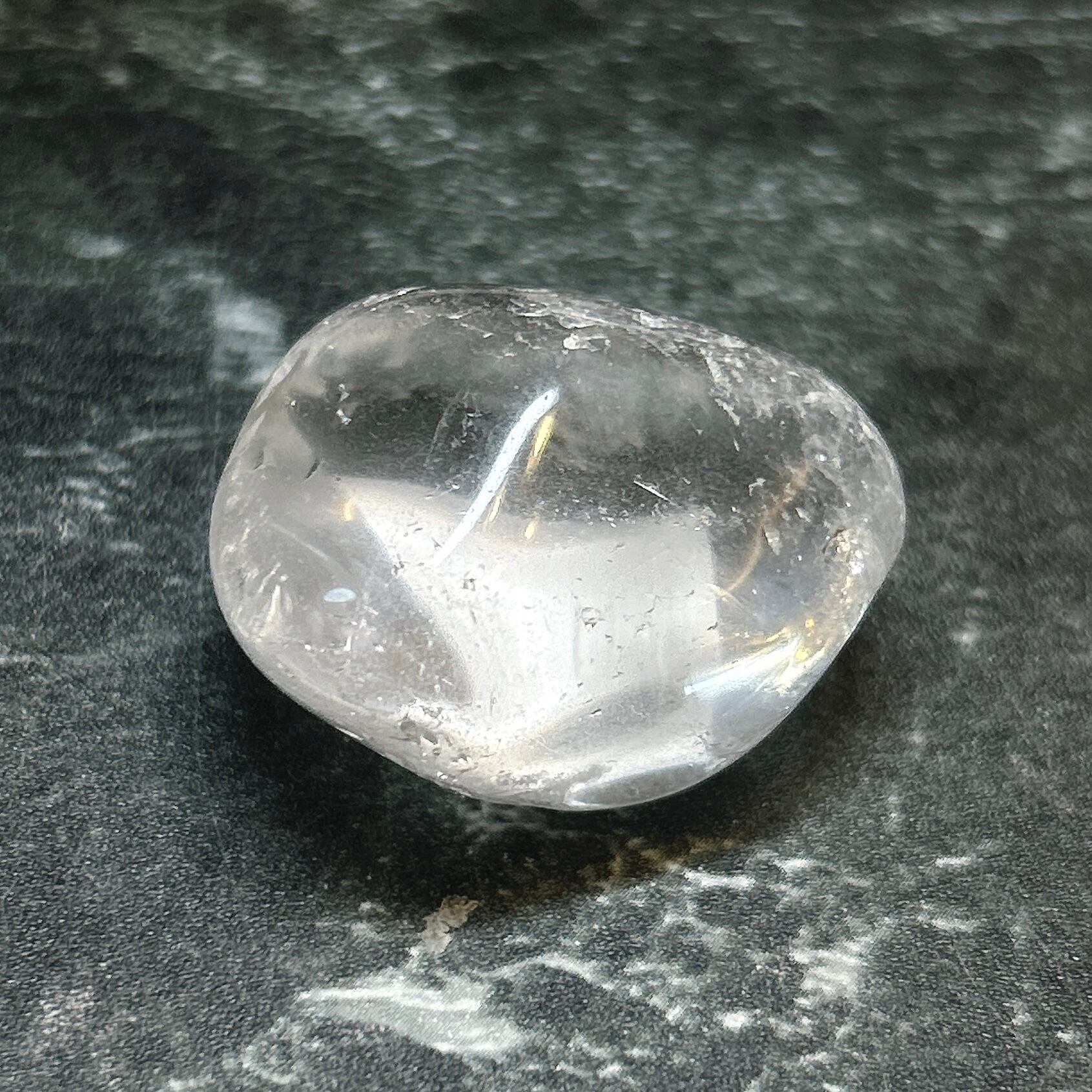 E18012】水晶 ブラジル クォーツ タンブル 天然水晶 | クリスタル