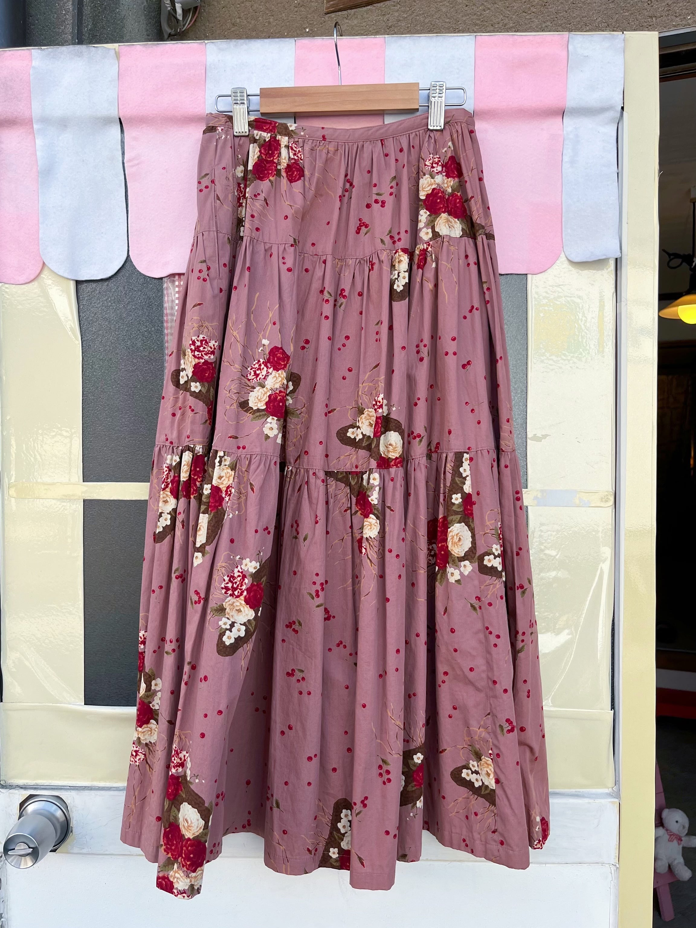 KETTY / pink purple flower tiered skirt