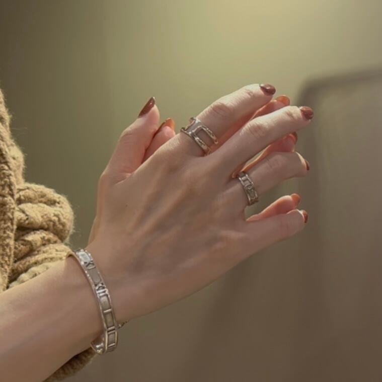 TIFFANY&CO】t1990 アトラス オープンバングル／シルバー925／洗練