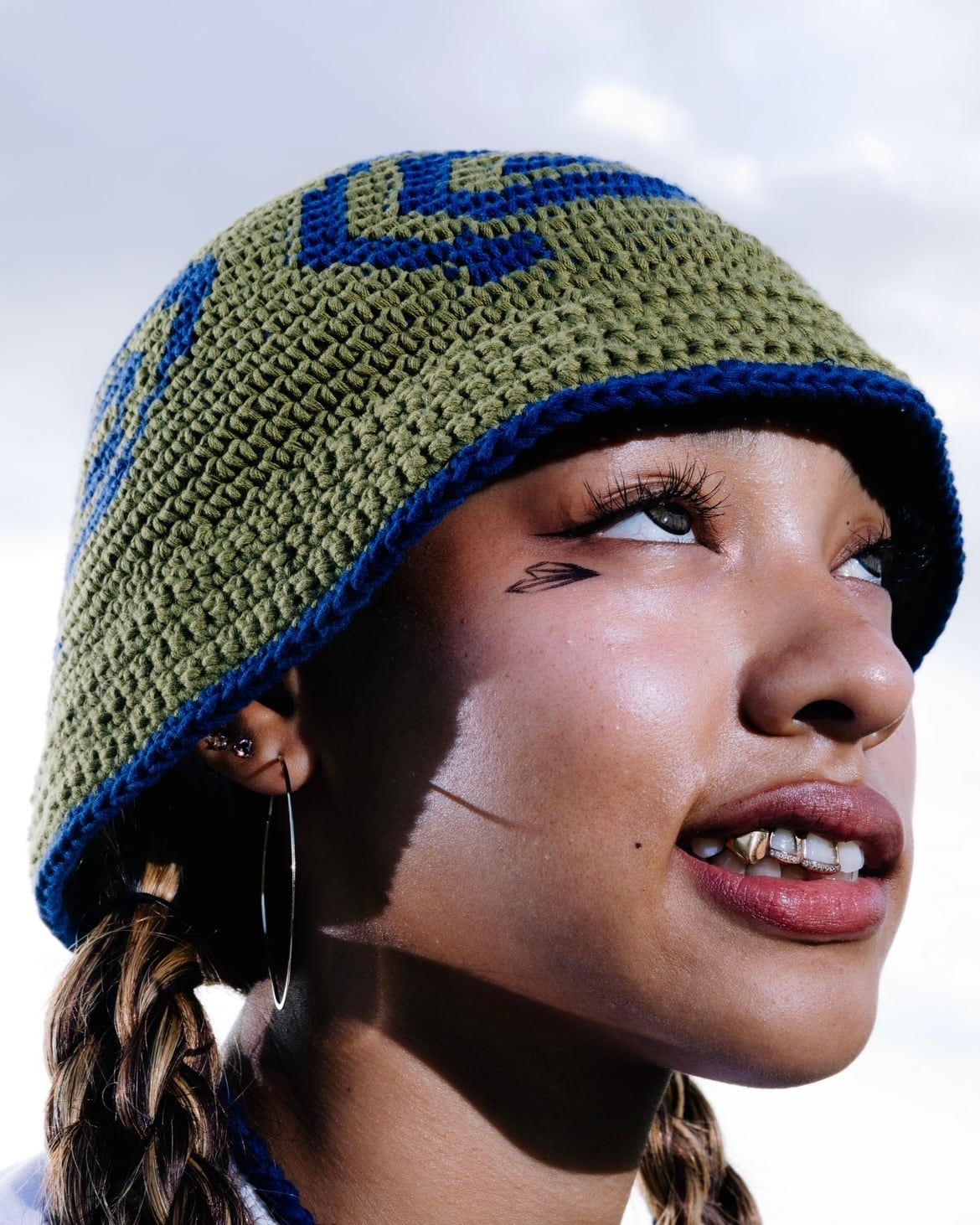 SOL Hand-knitted Bucket Hat 新品未使用ニット帽ニットキャップ